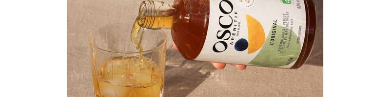 OSCO apéritif sans alcool bio aux notes fraîches et aromatiques pour créer un cocktail sans alcool qui vous fait voyager dans le Midi.