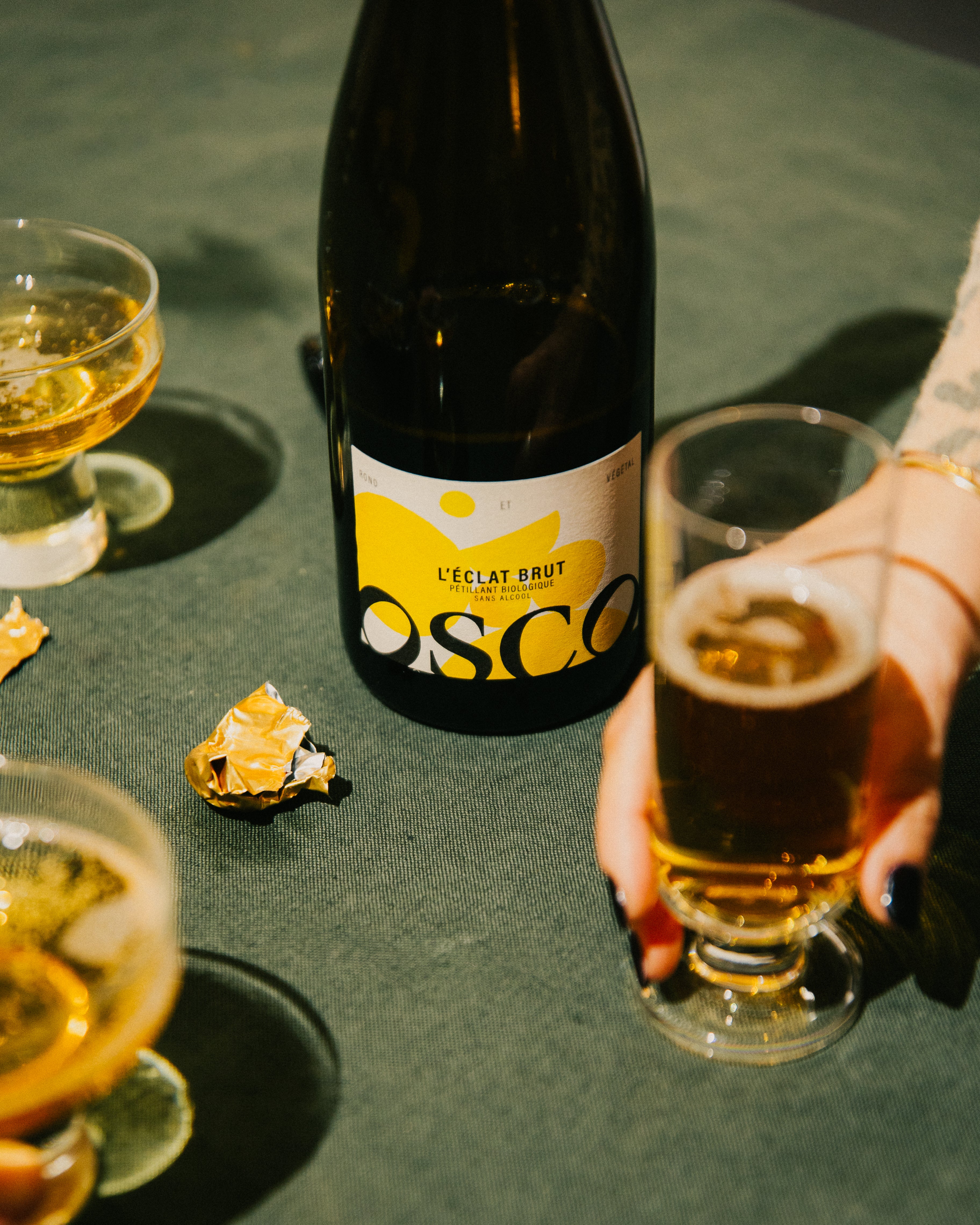 L'Eclat Brut, effervescent sans alcool pour passer un dry january sans regrets et sans contraintes, dans la convivialité
