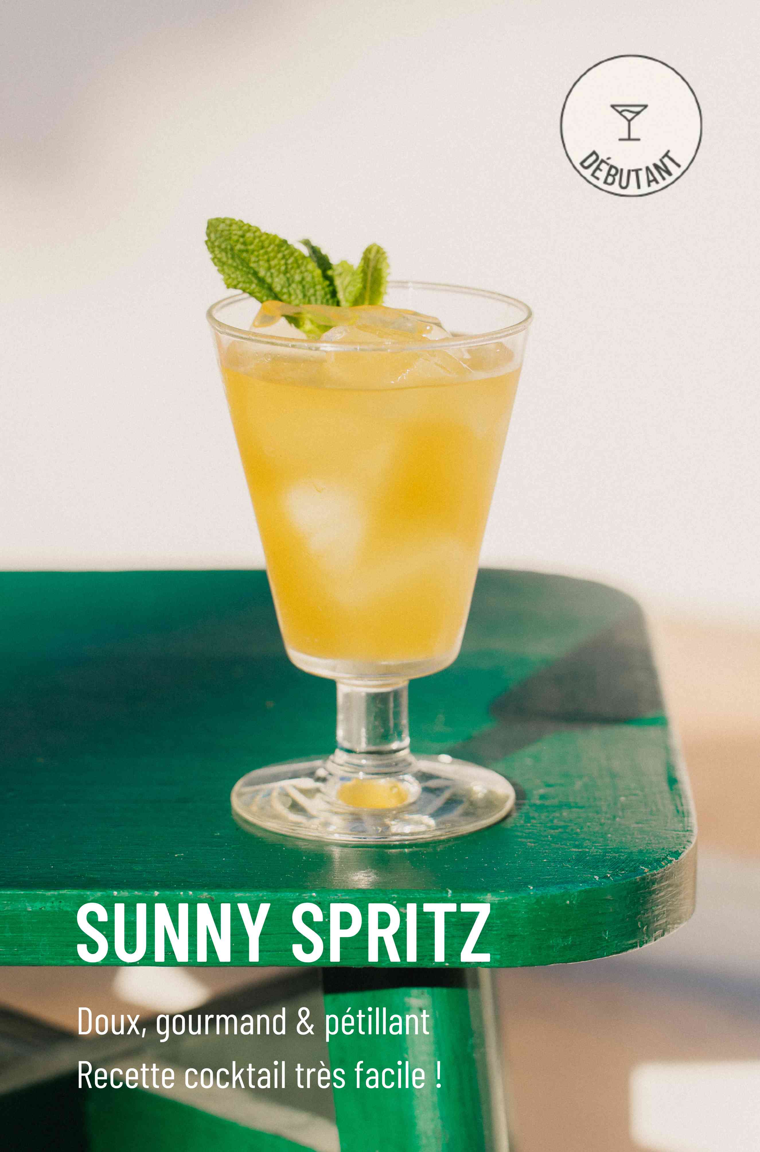 OSCO se déguste en une infinité de cocktails sans alcool. Découvrez notre recette de cocktail sans alcool Sunny Spritz, inspiré de la Mauresque, un cocktail traditionnel de la région Marseillaise. Un vrai voyage sous le soleil, sans une goutte d'alcool.